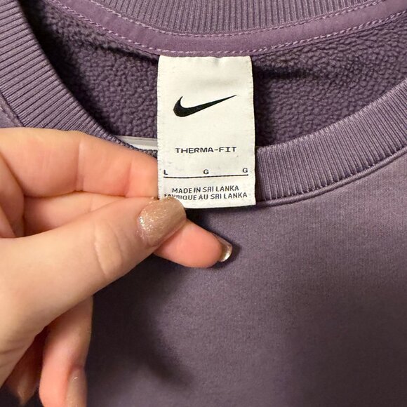 Nike Therma-FIT Purple Crewneck Sweatshirt with Side Zip Logo Detail Size Large - Picture 4 of 5